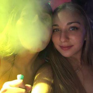 Meet your Posher, Cristina